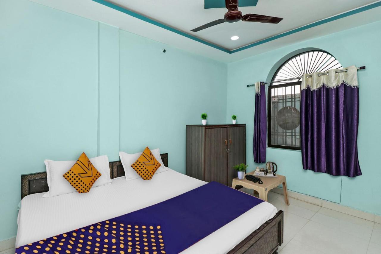 Spot On 37040 Hotel Ayushman Palace Bilāspur Buitenkant foto